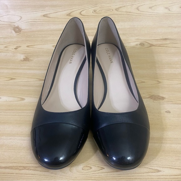 Cole Han Black Leather Block Heel Round Toe Pumps Women’s Shoes 7.5 B main image 0
